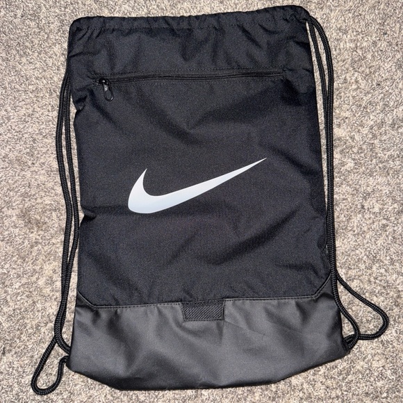 Nike Black Backpack with Iconic Design - Picture 2 of 4